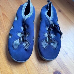 Deckrunner men’s water shoes